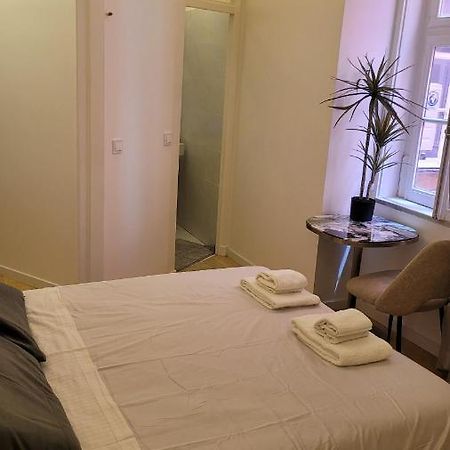 Tiny Studio Rosa - Bairro Alto Лиссабон Экстерьер фото