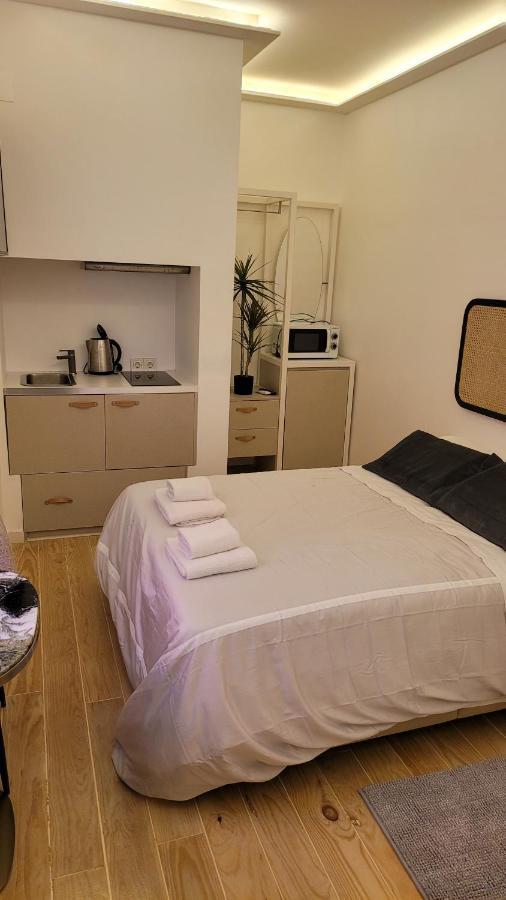 Tiny Studio Rosa - Bairro Alto Лиссабон Экстерьер фото